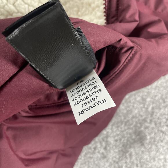 North Face Vest Womens Small Reversible Puffer Sherpa Zip Up Wine Purple - Picture 8 of 16